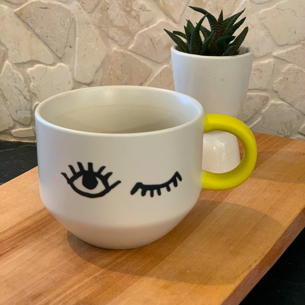 STARBUCKS | Yellow Handle “Wink” Mug | 2017. Coffee/Tea Mug